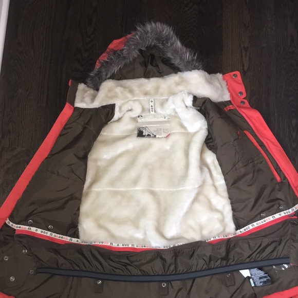 Burton Ski/Board Jacket - Picture 3 of 6